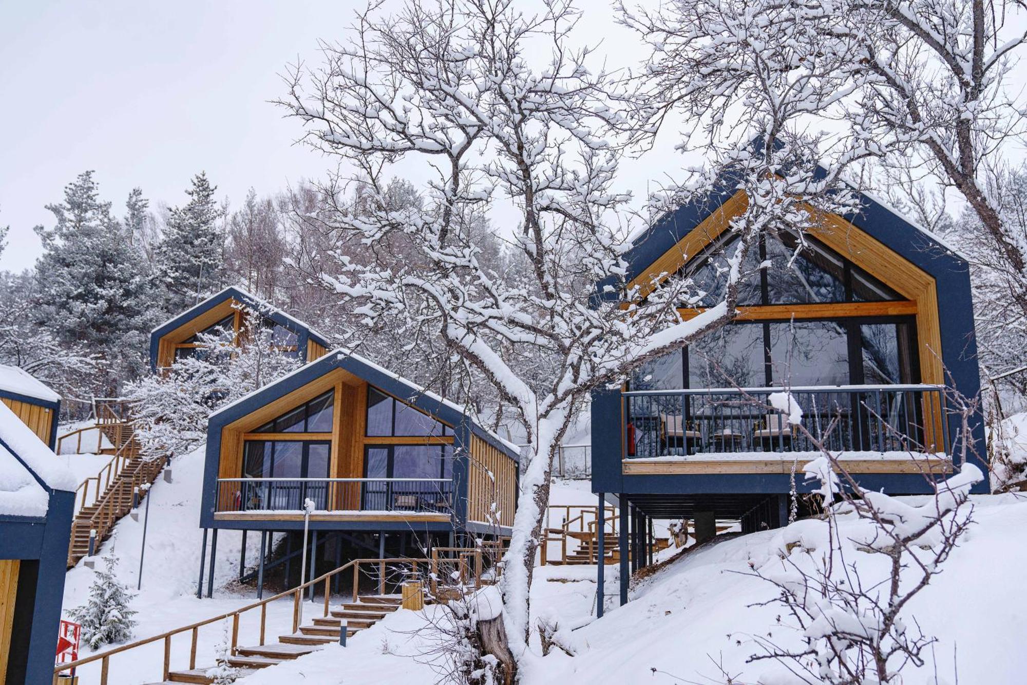 Qazaq Auyl Eco Hotel Almaty Exterior photo